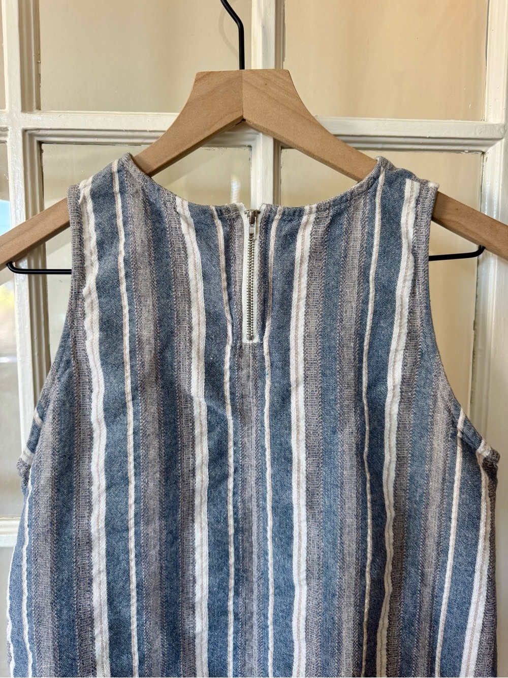 Paper Crane Linen Blend Vertical Striped Sleeveless Tank Top - Blue and White - Picture 3 of 6